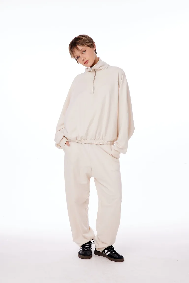 Pantalones jogger de rústico color crema con cintura elástica y puño en tobillo de Black Mamba en Pantalones para argentina