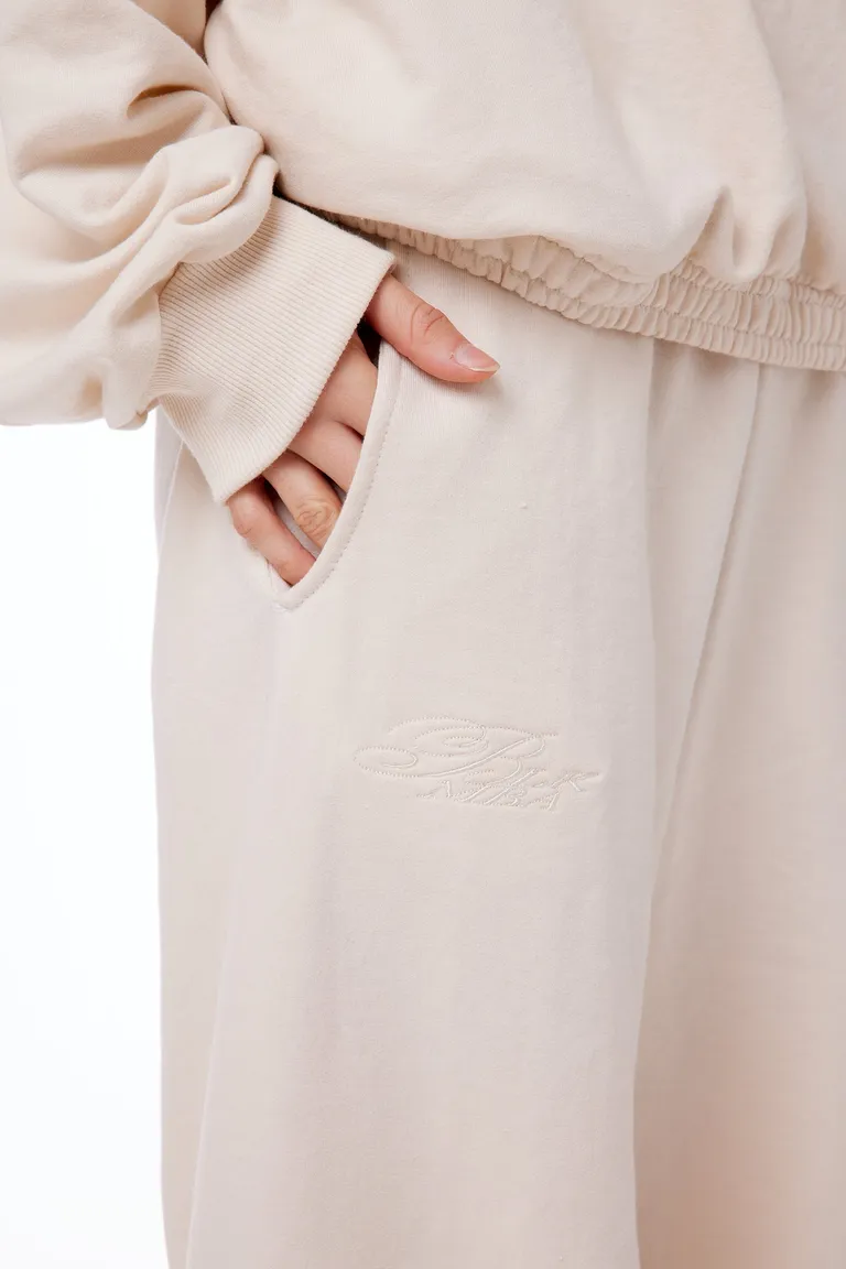 Pantalones jogger de rústico color crema con cintura elástica y puño en tobillo de Black Mamba en Pantalones para argentina