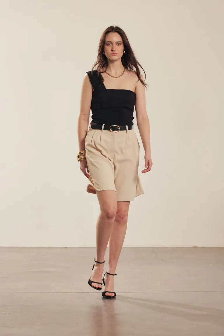 Musculosa de un solo hombro - Elegante y ajustada de Portsaid en Tops para argentina