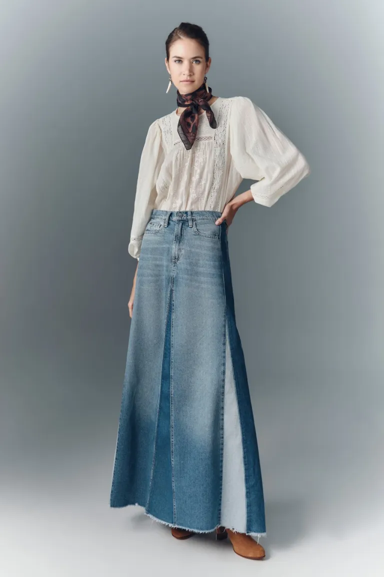 Falda amplia y desgastada en tonos azules con detalles de parches de Rapsodia en Faldas para argentina