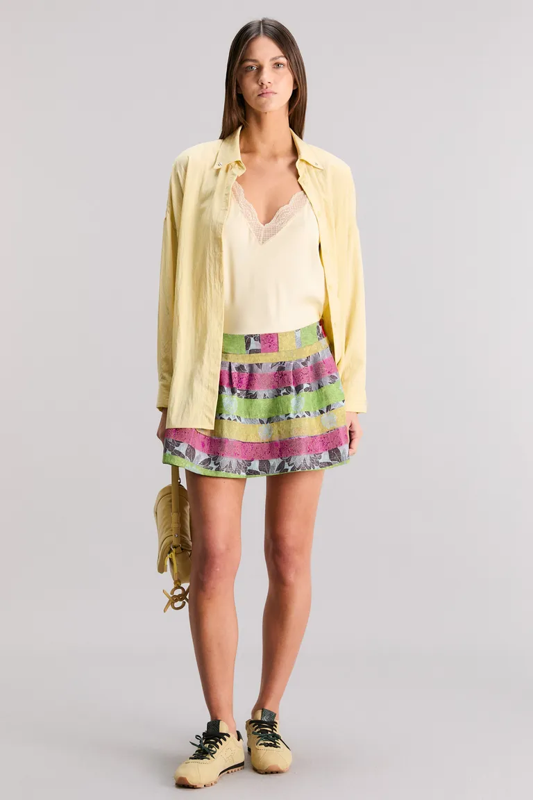 Falda de brocato estampado con diseño exclusivo y detalles en foil de Kosiuko en Faldas para argentina