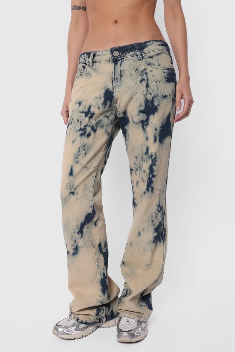 Pantalón denim de tiro medio con efecto manchado y corte bootcut de Top White en Pantalones para argentina