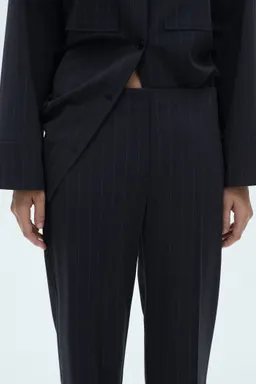 Pantalón recto raya diplomática de Mango en Pantalones para argentina