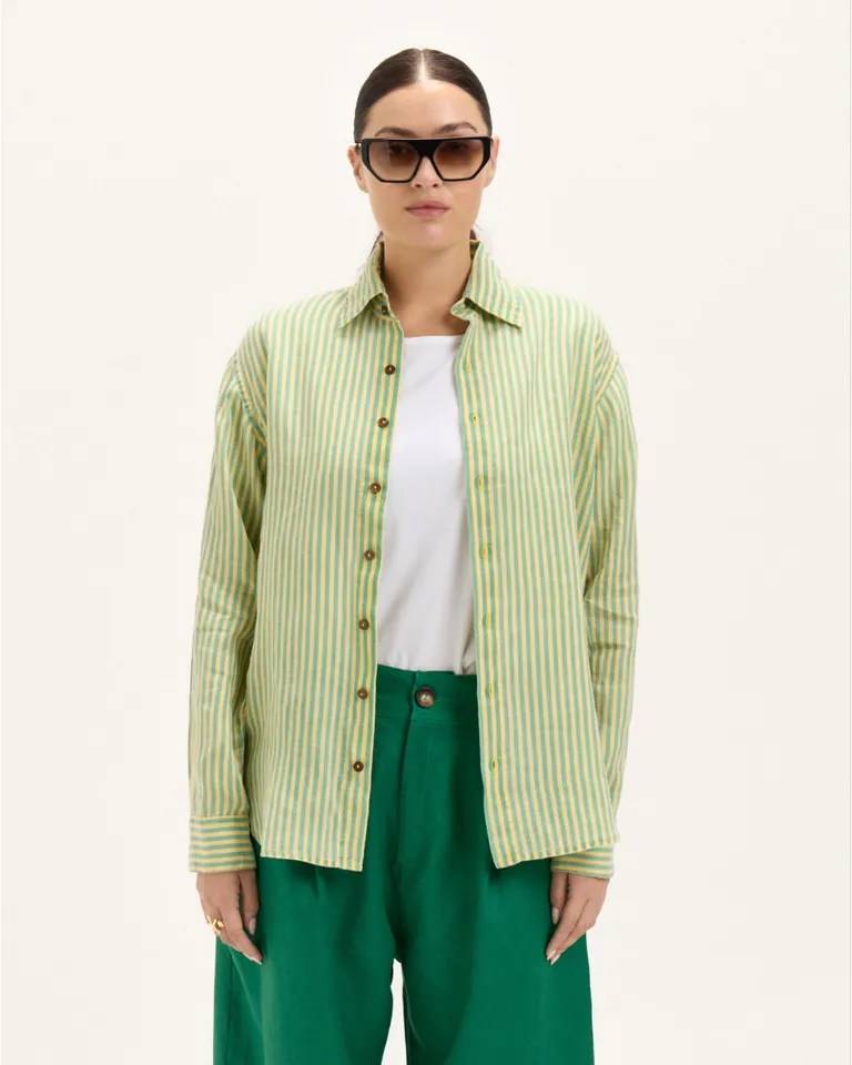 Camisa manga larga de corte clásico con diseño a rayas y botones frontales de Blue Sheep en Camisas para argentina