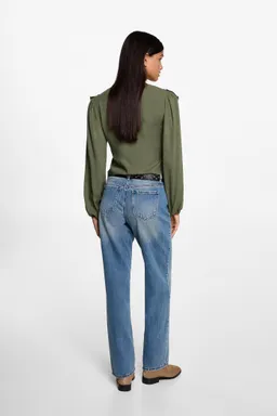 Blusa fruncida con volantes de Mango Teen en Blusas para argentina