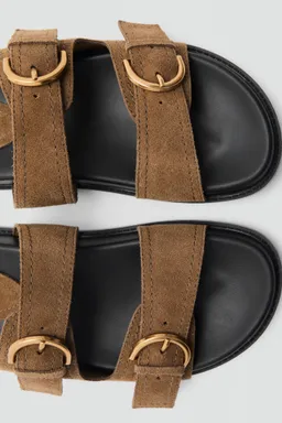 Sandalias planas cuero hebillas de Mango en Sandalias para argentina