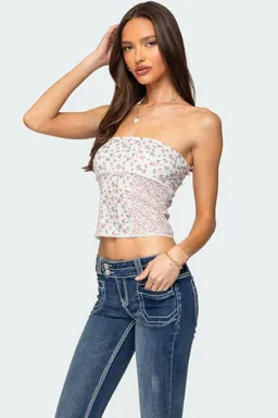 Top tubo floral pointelle de Edikted en Tops para argentina