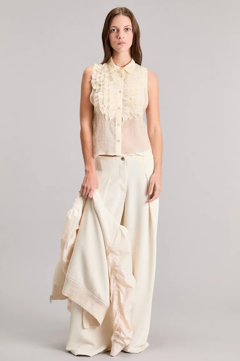 Camisa de organza blanca con volantes y botones a tono para mujer de Kosiuko en Camisas para argentina