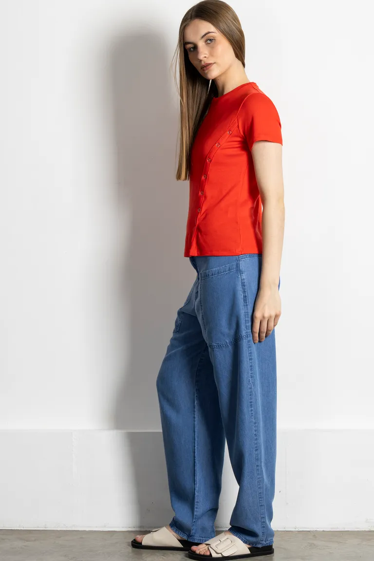 Remera de manga corta con recorte diagonal en el delantero de Kill en Remeras para argentina