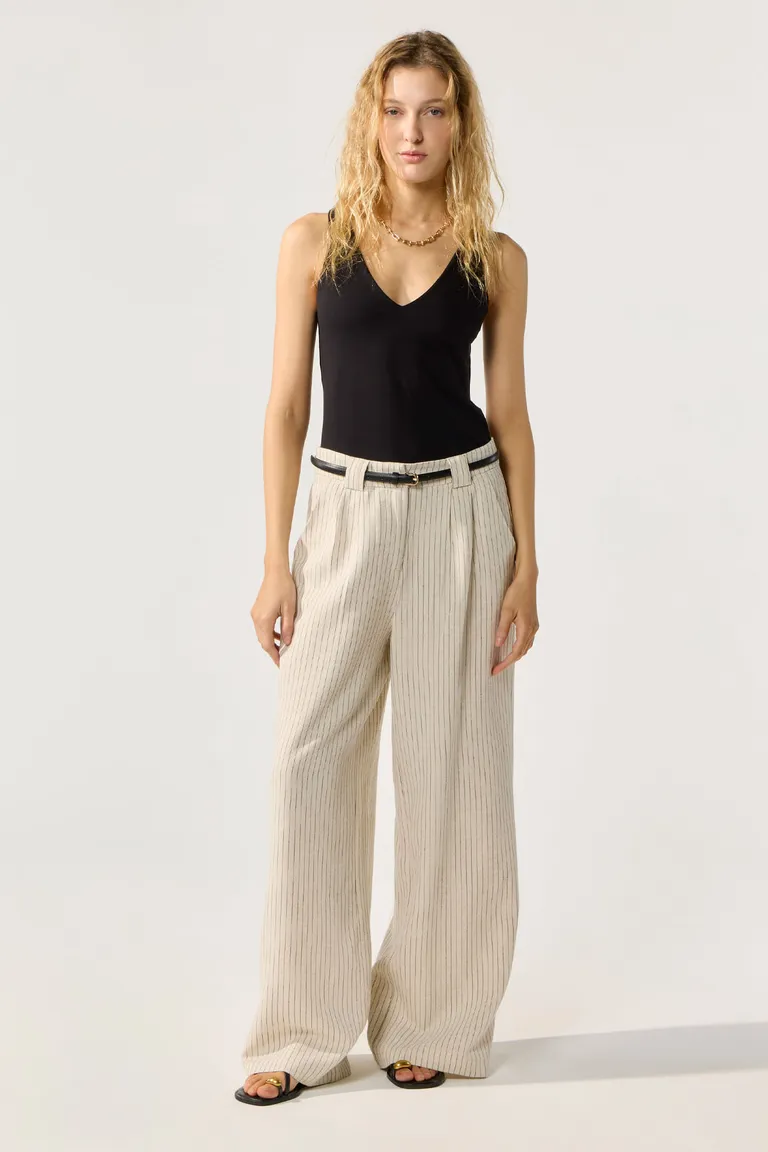 Pantalón tiro alto de lino rayado con detalles en la cintura de Cuesta Blanca en Pantalones para argentina