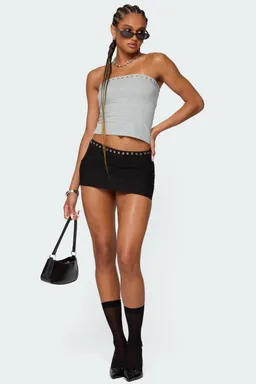 Mini faldashort con arandelas jaxie de Edikted en Shorts para argentina
