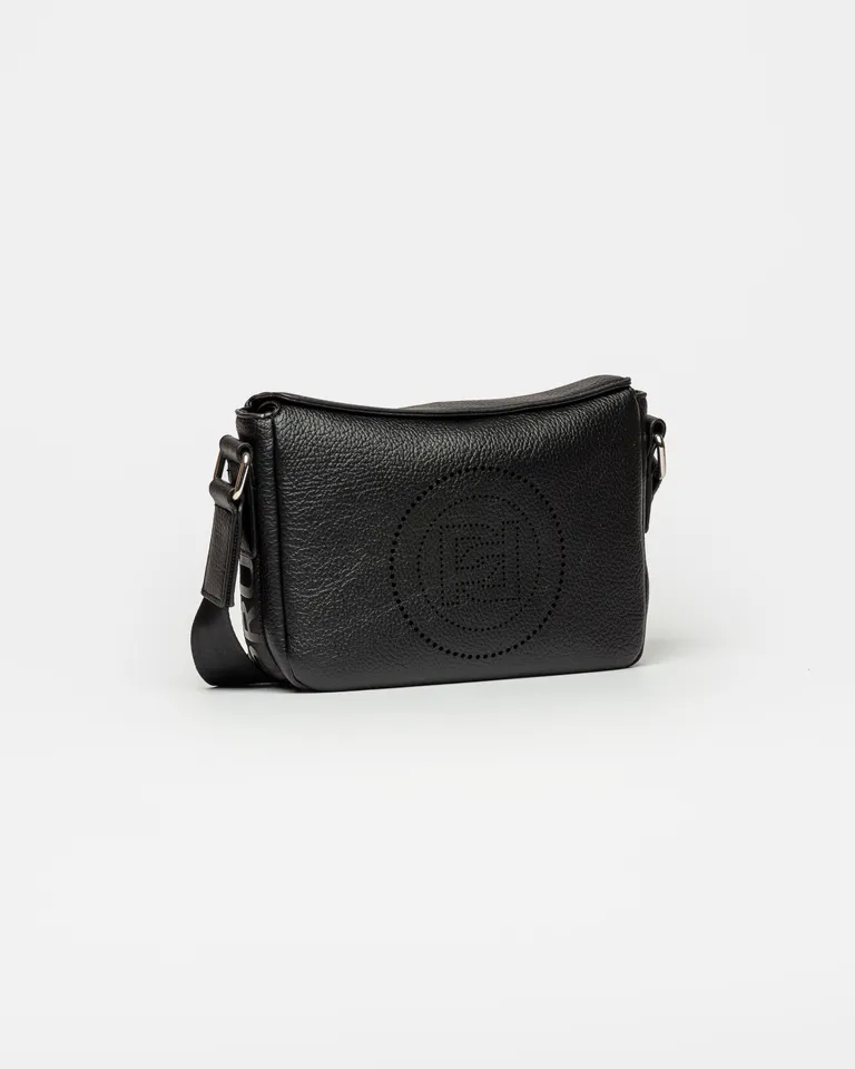 Elegante bolso de mano negro con estilo sencillo y atemporal de Prüne en Bolsos y Carteras para argentina