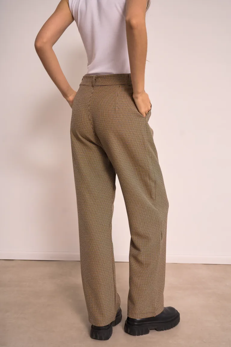 Pantalón de tela de corte recto con bolsillos y pinzas para mujer de Lemmon en Pantalones para argentina