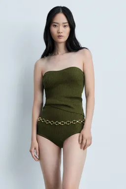 Top punto escote corazón de Mango en Tops para argentina
