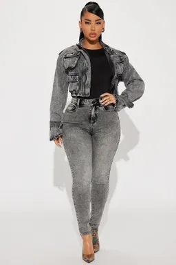 Jeans skinny curvy tiro alto de Fashion Nova en Pantalones para argentina