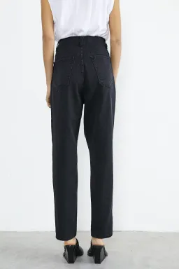 Jean mom flora negro de Nam en Pantalones para argentina