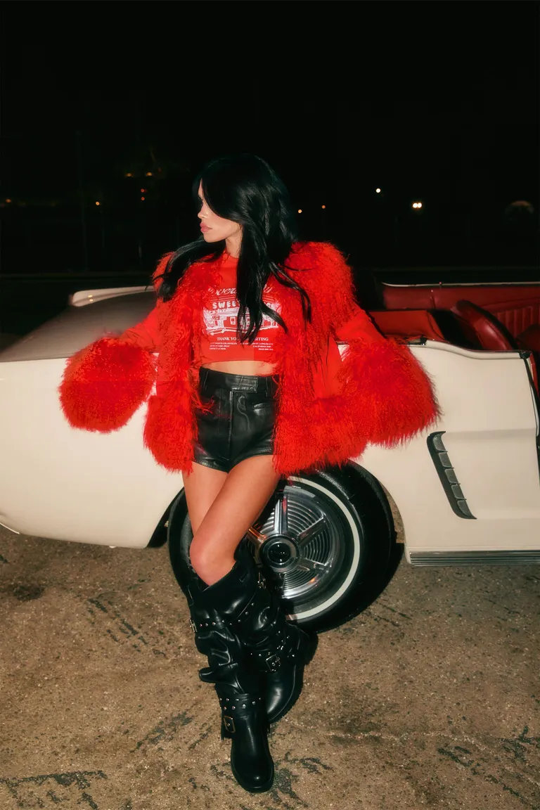 Remera corta gráfica nessa barrett de Nastygal en Remeras para argentina