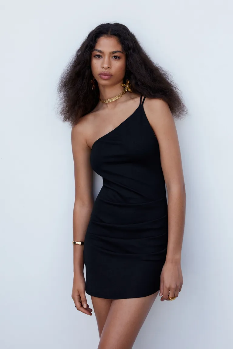Vestido corto asimétrico de Mango en Vestidos para argentina