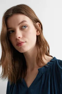 Vestido fruncido con volantes de Mango Teen en Vestidos para argentina