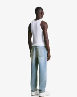 Jeans suelto tapered de Bershka en Pantalones para argentina