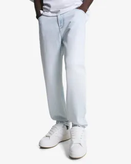 Jeans suelto tapered de Bershka en Pantalones para argentina