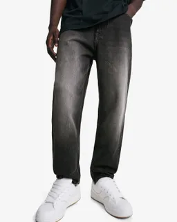 Jeans suelto tapered de Bershka en Pantalones para argentina