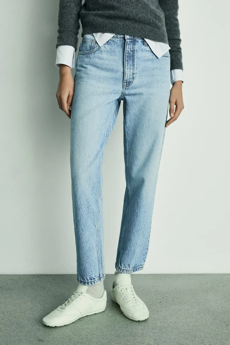Jeans mom tiro alto de Mango en Pantalones para argentina