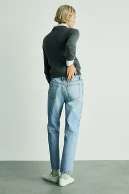 Jeans mom tiro alto de Mango en Pantalones para argentina