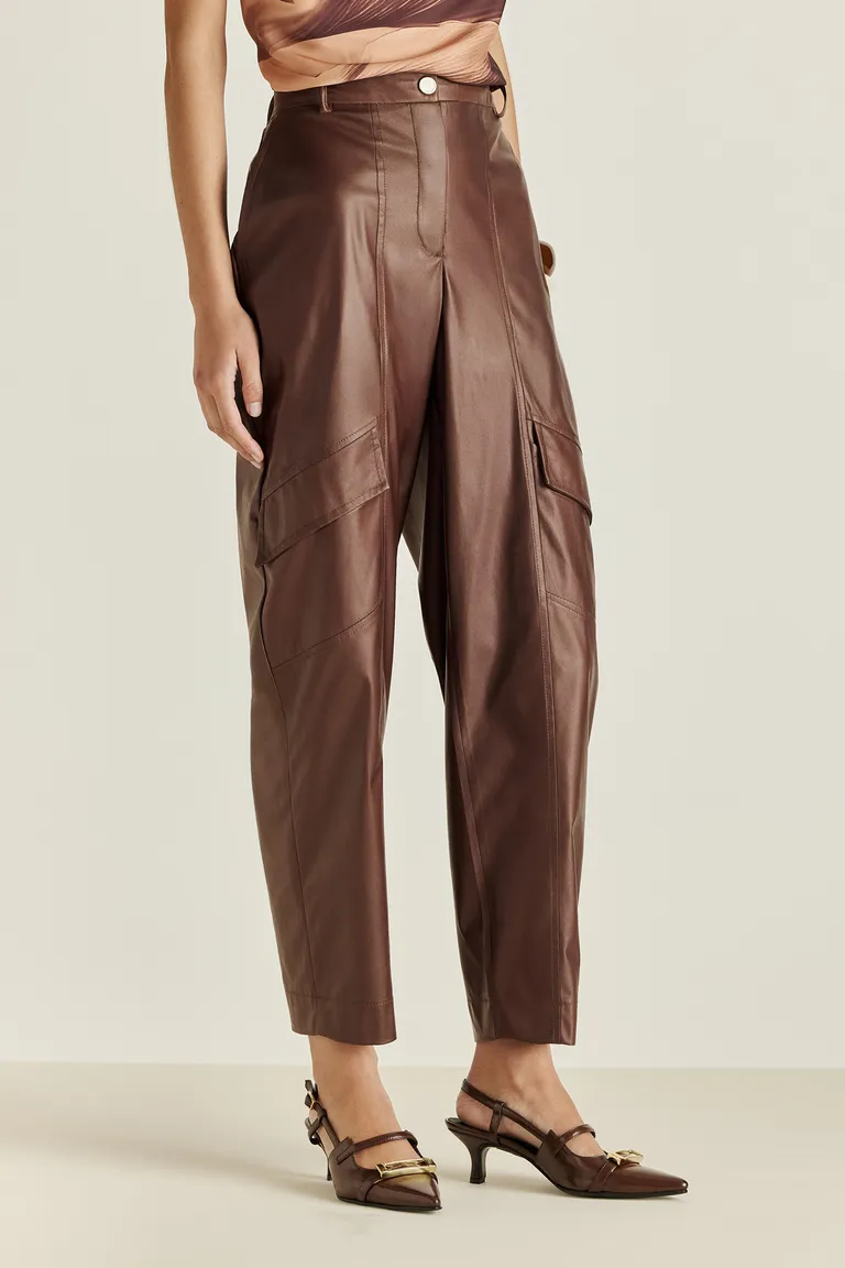 Pantalón relajado de aspecto engomado con detalles metálicos de Tucci en Pantalones para argentina