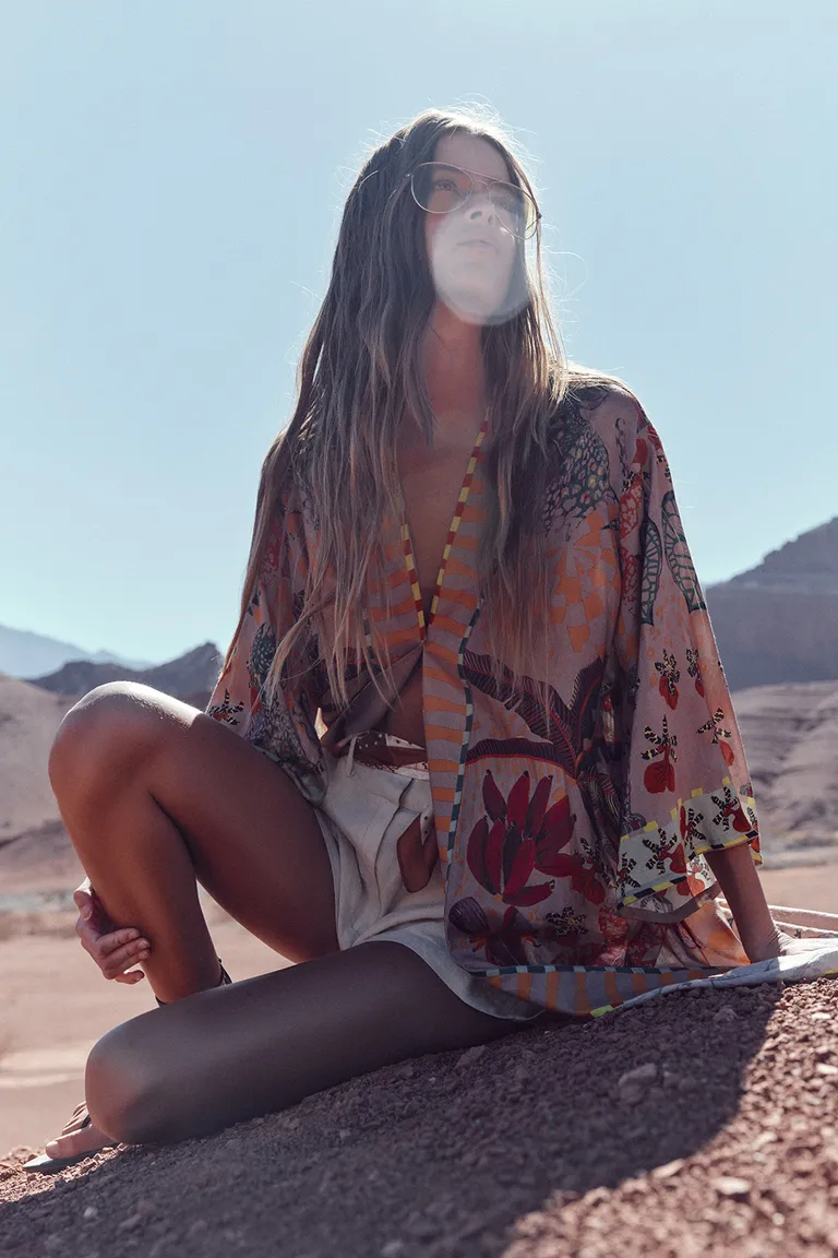 Kimono estampado de diseño amplio y fluido para vestir con estilo de Sweet en Kimonos para argentina