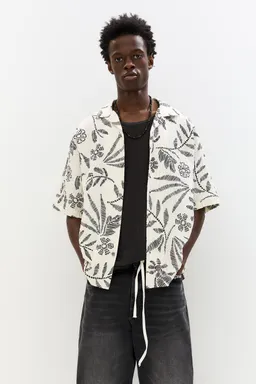 Camisa manga corta bambula estampada de Pull&Bear en Camisas para argentina
