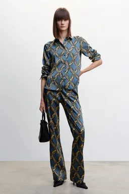 Pantalón satinado estampado de Mango en Pantalones para argentina