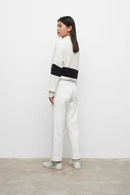 Jean recto roto decorativo de Mango Teen en Pantalones para argentina