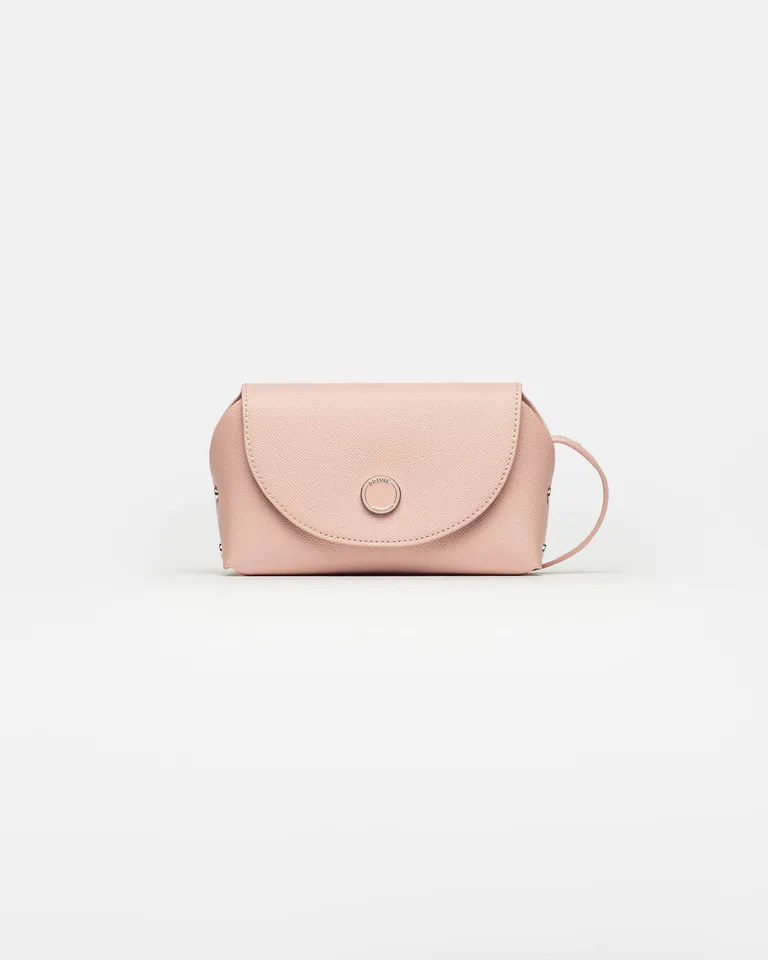 Bolso bandolera rosa de efecto cuero, diseño minimalista y versátil de Prüne en Bolsos y Carteras para argentina