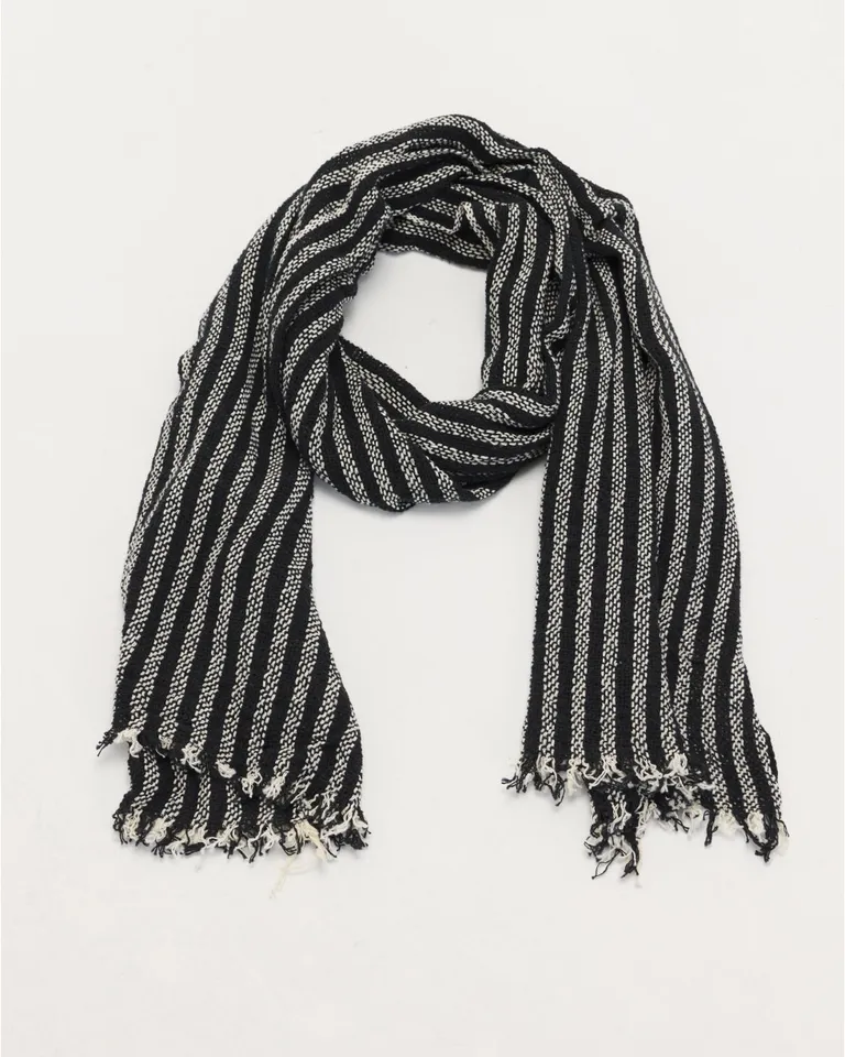 Pashmina de tejido artesanal con diseño de rayas grises de Blue Sheep en Bufandas y Pañuelos para argentina