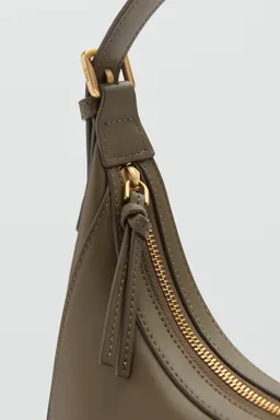 Cartera hombro ovalada de Mango en Bolsos y Carteras para argentina
