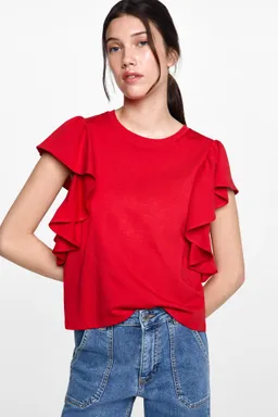 Remera algodón con volantes de Mango Teen en Remeras para argentina