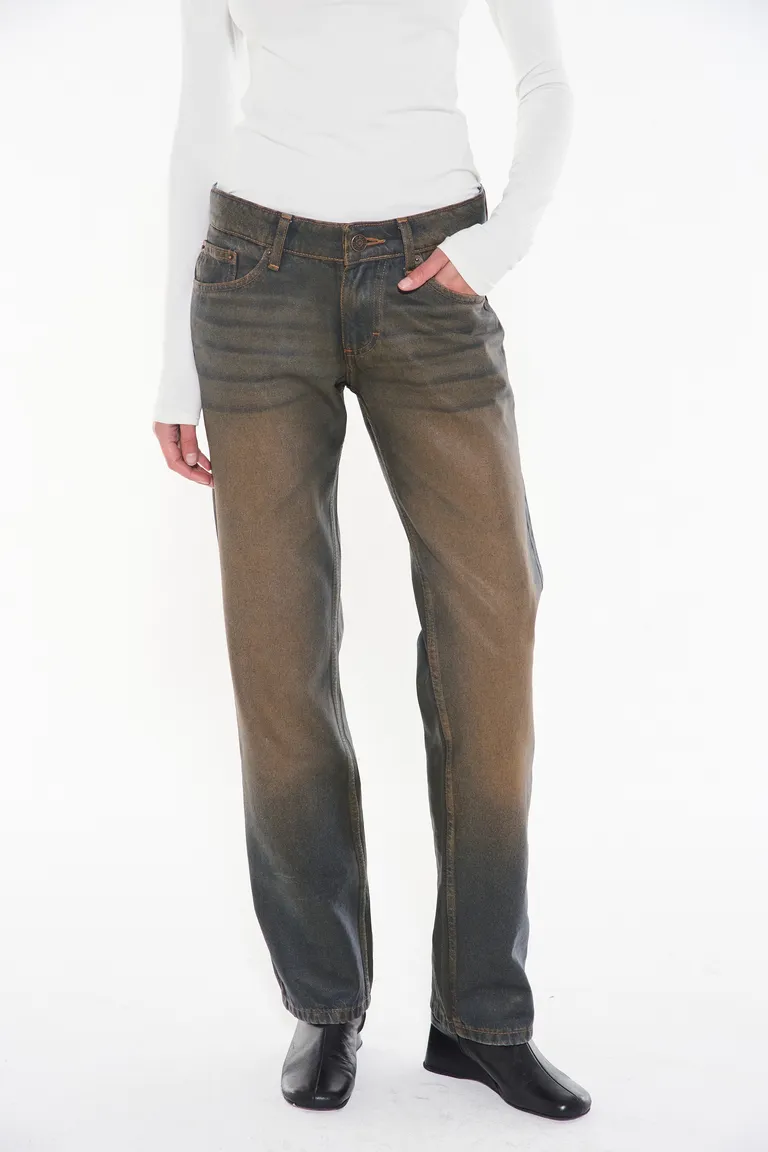 Pantalón de corte recto en denim marrón para mujer de Ay Not Dead en Pantalones para argentina