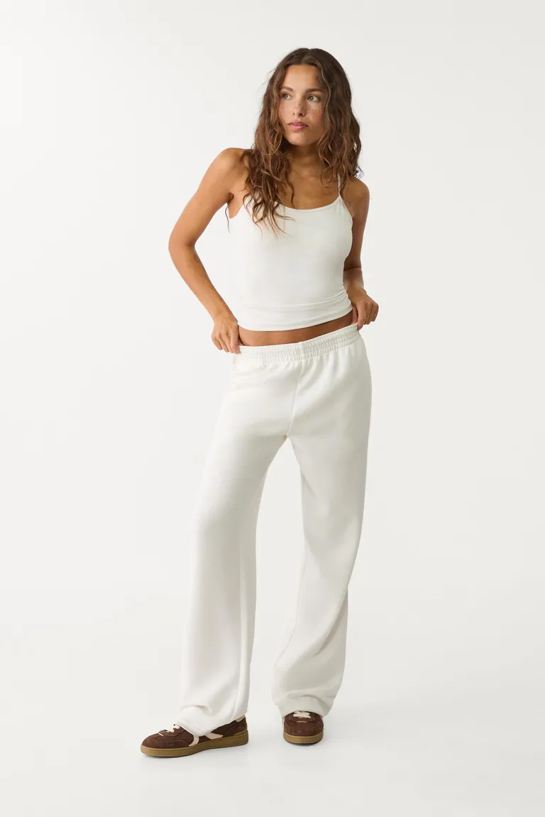 Pantalón recto suave de Stradivarius en Pantalones para argentina