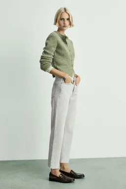 Jeans rectos crop de Mango en Pantalones para argentina