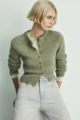 Jeans rectos crop de Mango en Pantalones para argentina