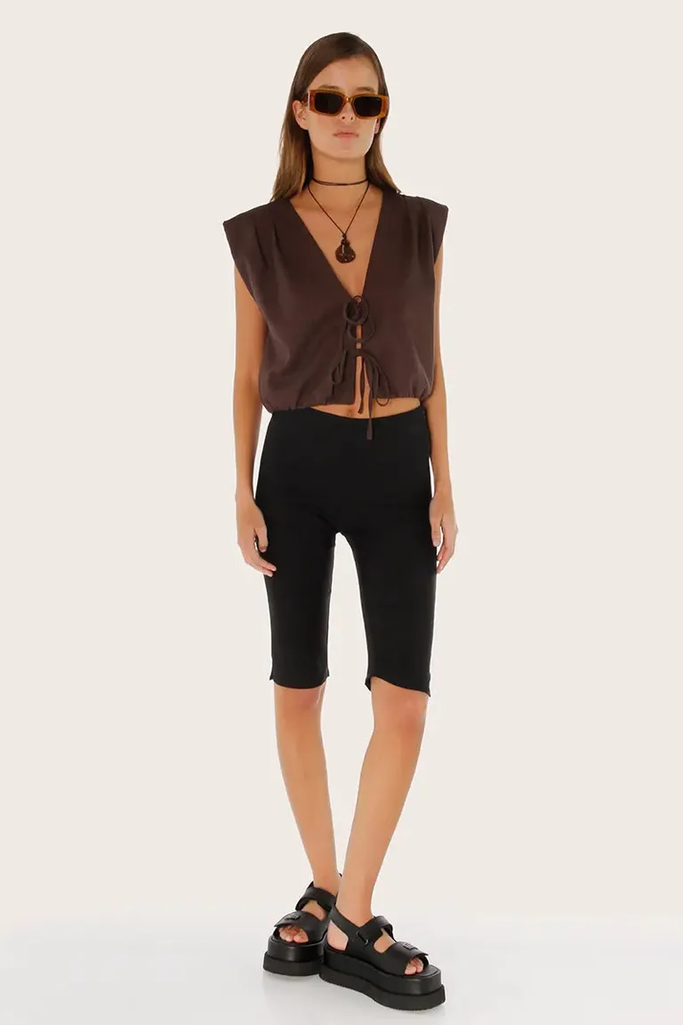 Pantalón Capri Elástico con Tajos Laterales y Cierre Lateral - Diseño Ajustado y Moderno de Sofia Sarkany en Pantalones para argentina