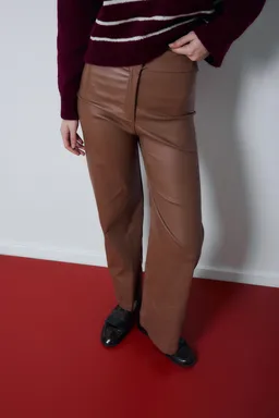 Pantalón cuero solda de Audaz en Pantalones para argentina