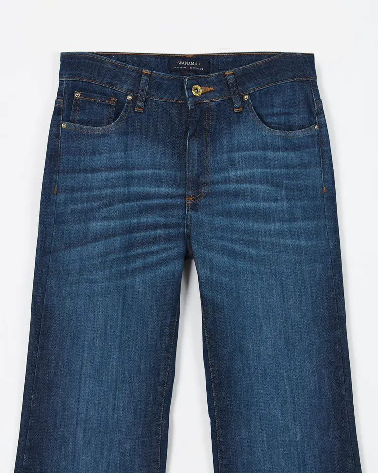 Jean tiro alto con botamanga acampanada y lavado con efecto desgastado de Wanama en Pantalones para argentina