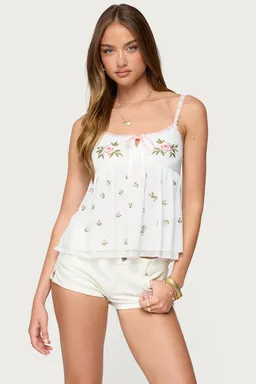 Top babydoll malla bordada de Edikted en Tops para argentina