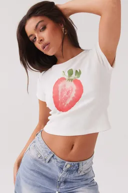 Remera bebé gráfico fresita de Peppermayo en Remeras para argentina