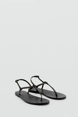 Sandalia piel mini tachuelas de Mango en Sandalias para argentina