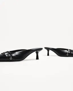 Zapato tacón mule con hebilla de Bershka en Zapatos con Tacos para argentina