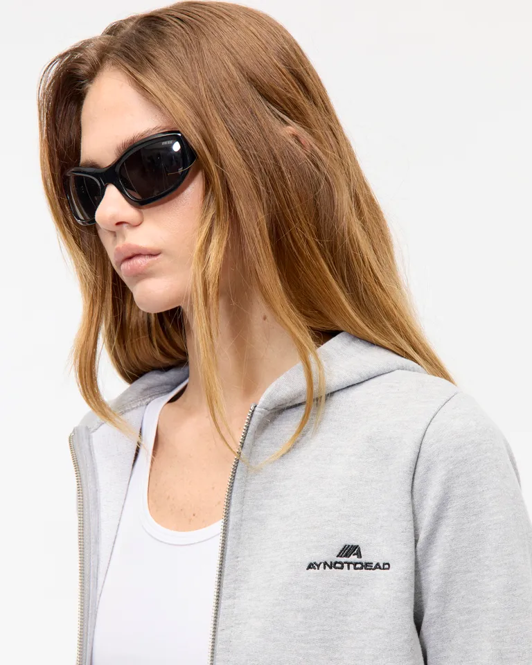 Buzo con capucha y cierre metálico, logo bordado y calce ajustado de Ay Not Dead en Buzos y Sweaters para argentina