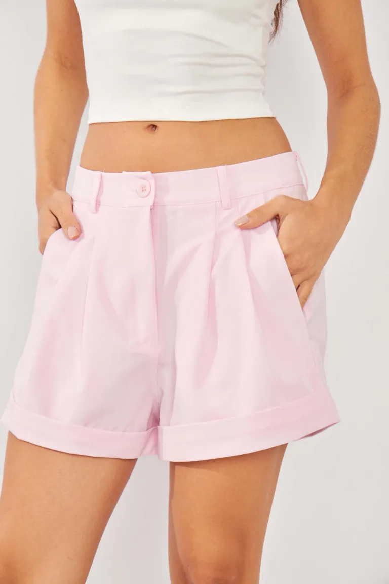 Shorts negro de tela sastrera con bolsillos laterales y dobladillo de Belle en Shorts para argentina